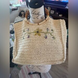 Jennifer Moore embroidered wood handle purse good shape